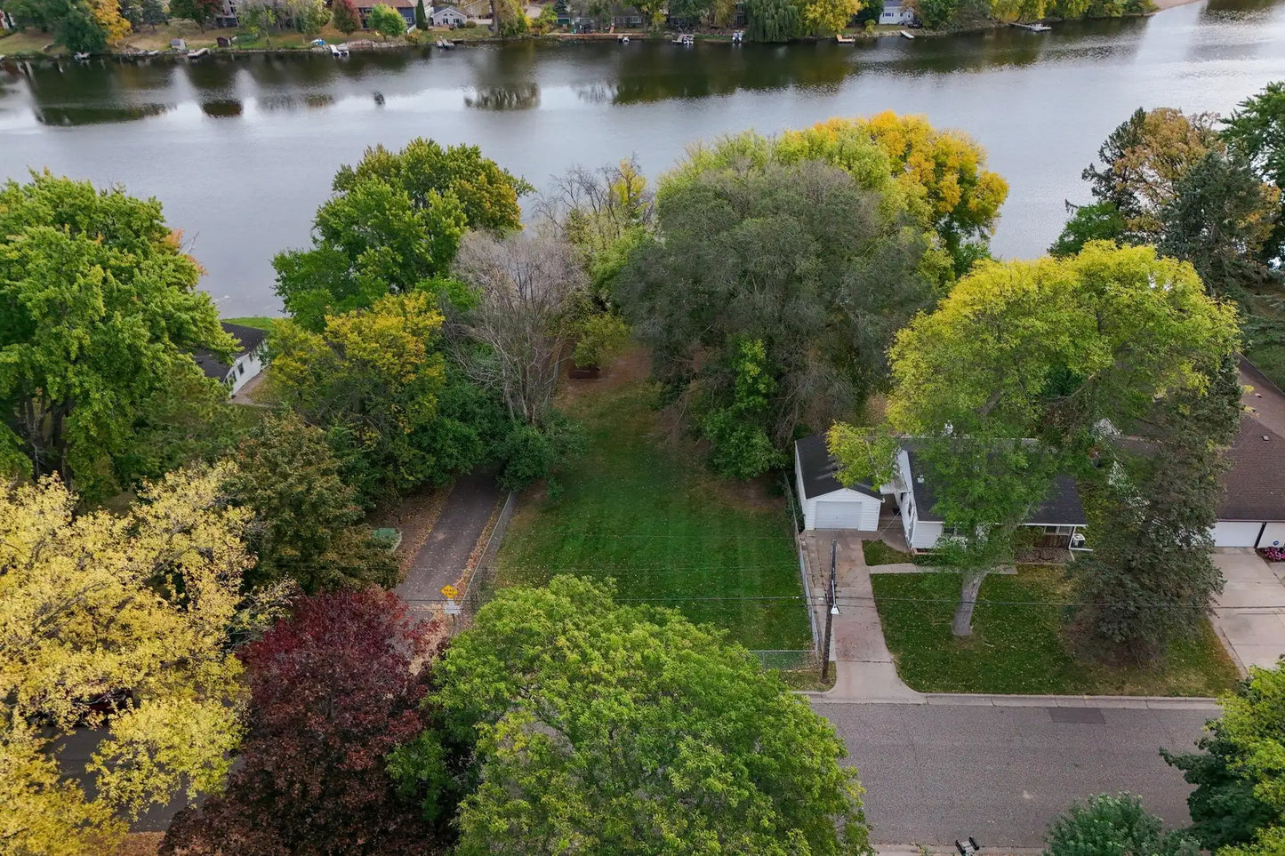 503 Gentry Avenue, Oakdale, MN 55128