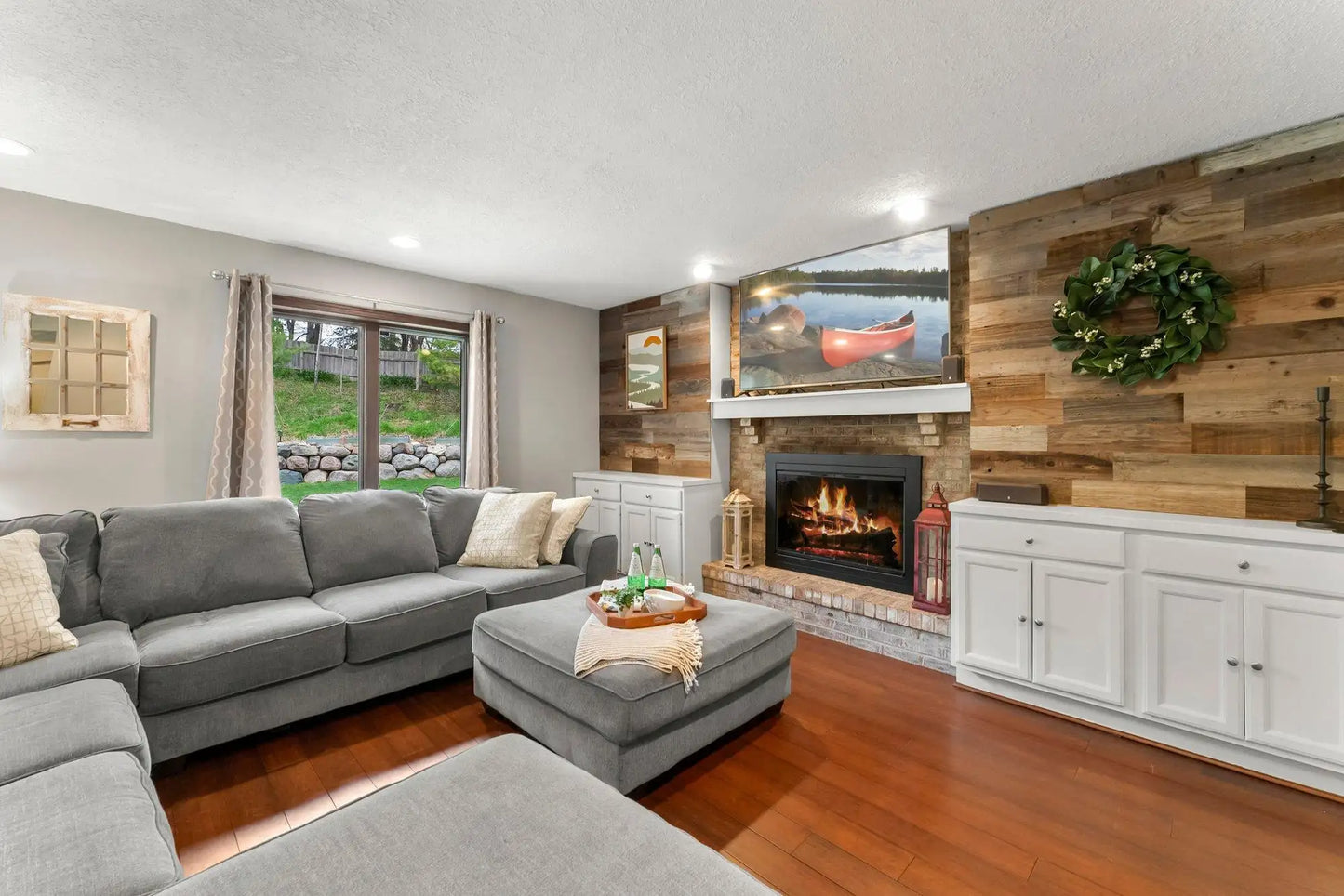 1421 Horseshoe Circle, Eagan, MN 55122