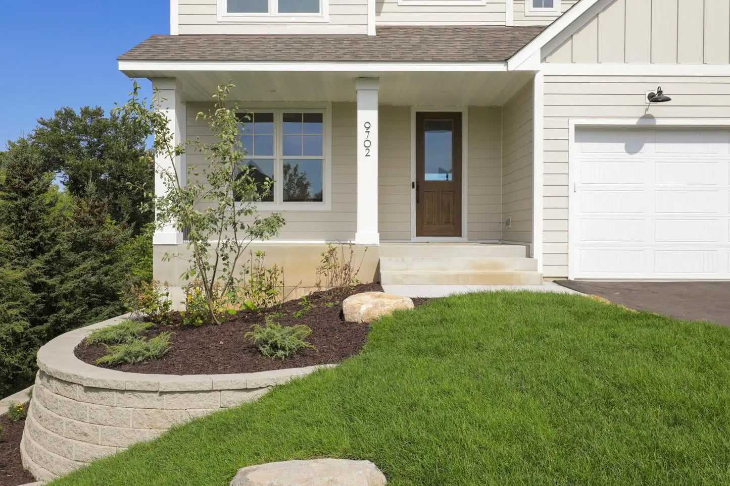9702 Compass Pointe Court , Woodbury, MN 55129