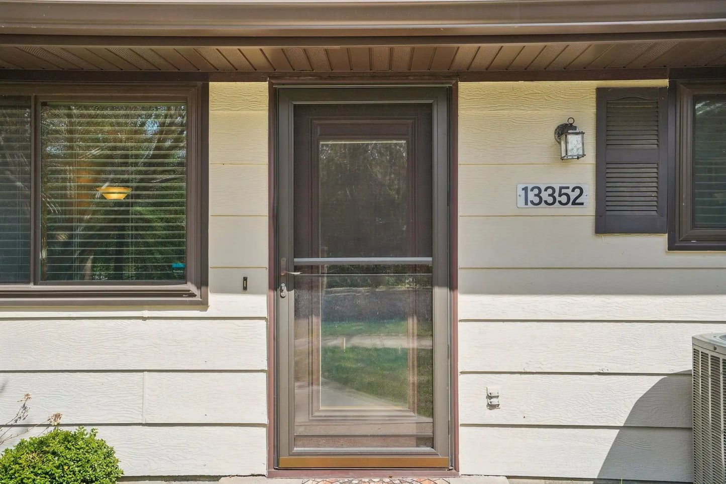 13352 Zenith Lane, Eden Prairie, MN 55346