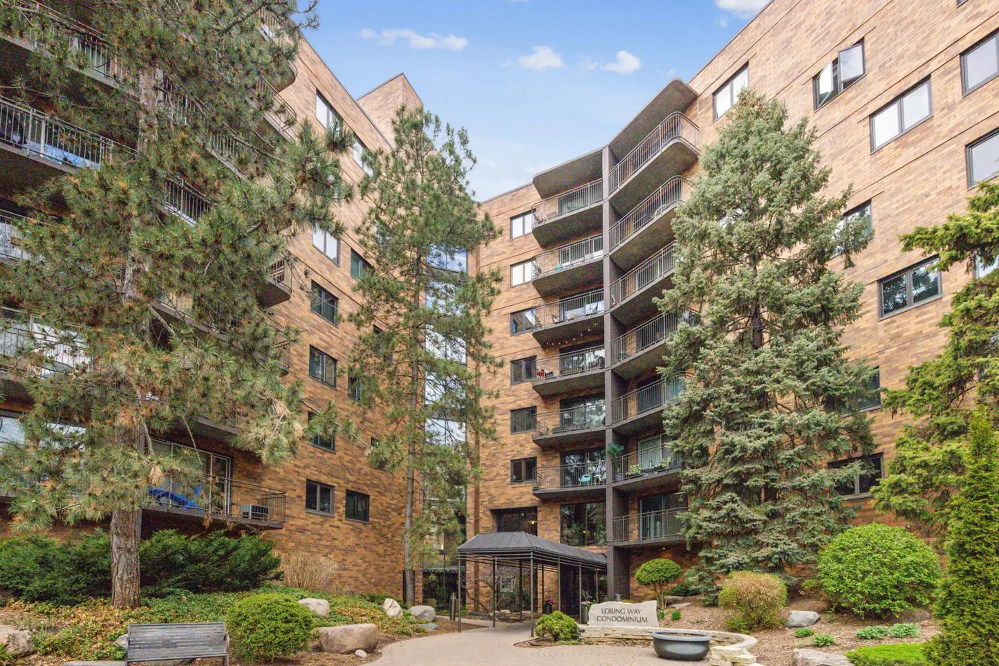 210 Grant Street, Minneapolis, MN 55403