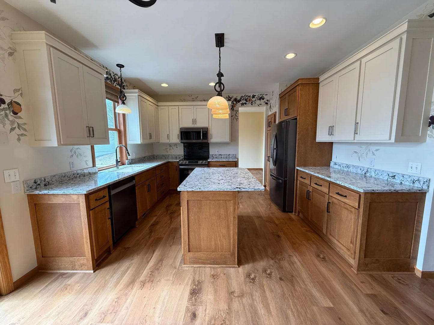 937 Briar Glen Lane, Woodbury, MN 55129