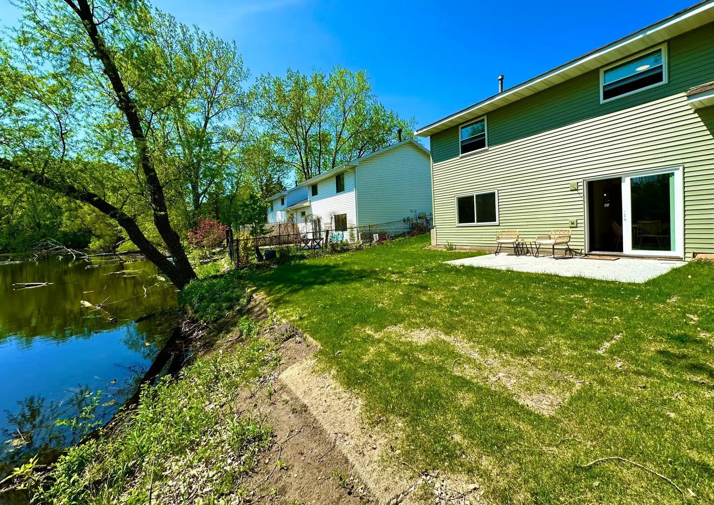 192 Transit Avenue, Roseville, MN 55113