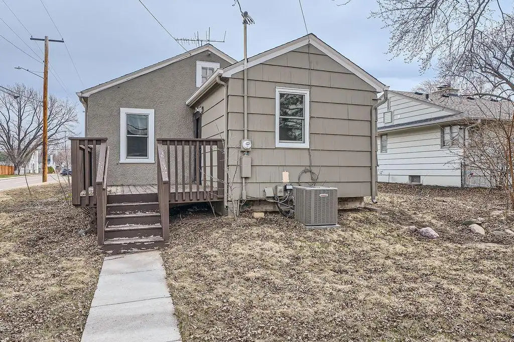 5800 Drew Avenue, Edina, MN 55410