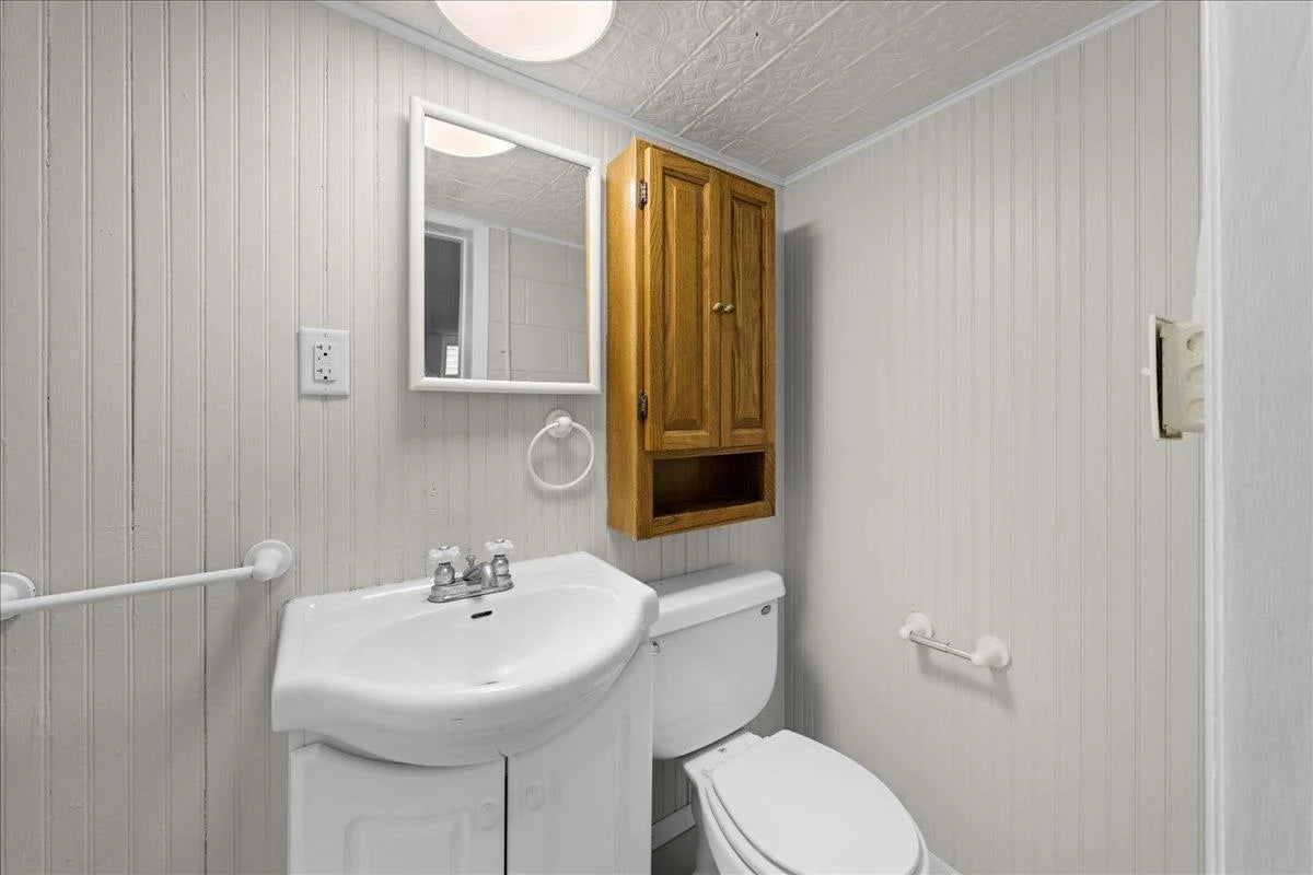 1365 Woodbridge Street, Saint Paul, MN 55117