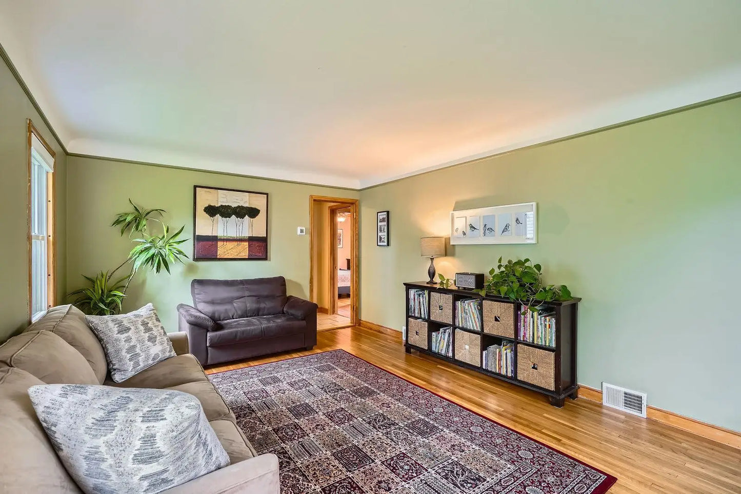576 36 1/2 Avenue, Minneapolis, MN 55418