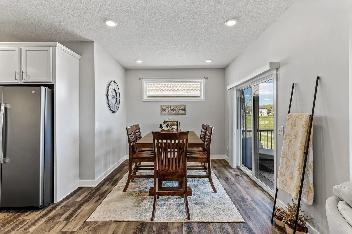 6063 Idsen Avenue, Cottage Grove, MN 55016