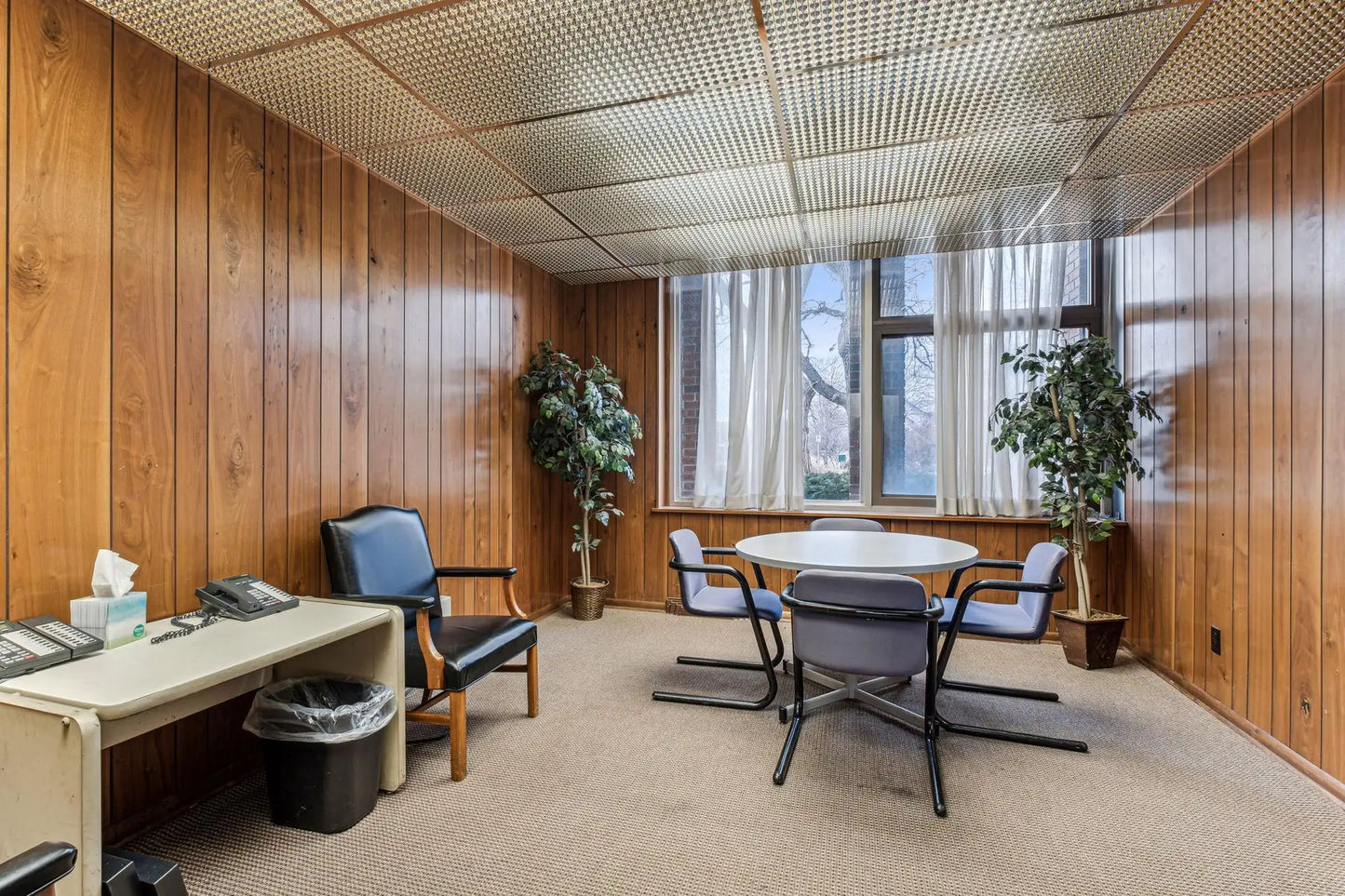 2600 Wayzata Boulevard, Minneapolis, MN 55405
