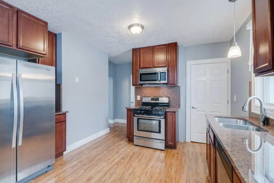 2417 Lyndale Avenue, Minneapolis, MN 55405