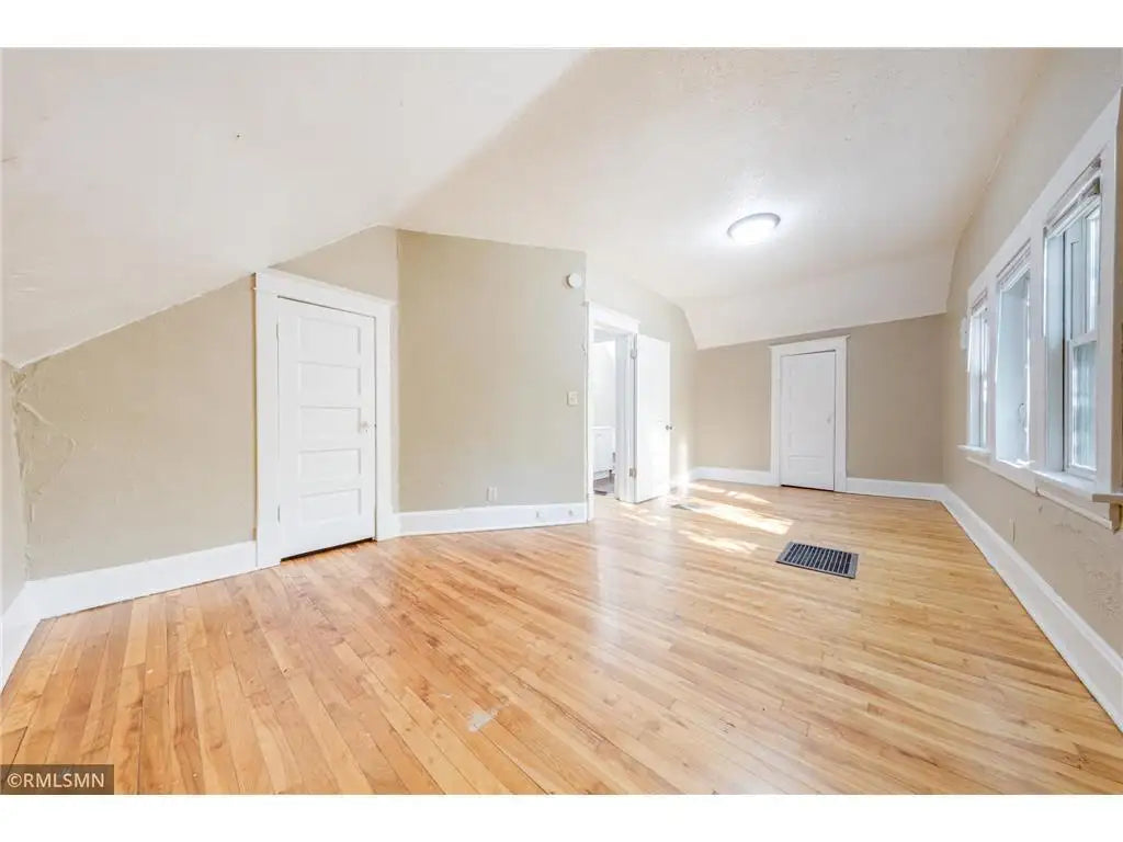 3842 Fremont Avenue, Minneapolis, MN 55412