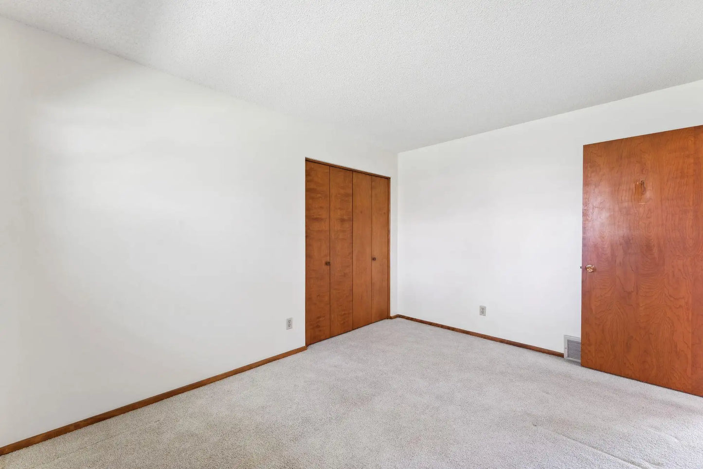 6612 41st Place, Crystal, MN 55427