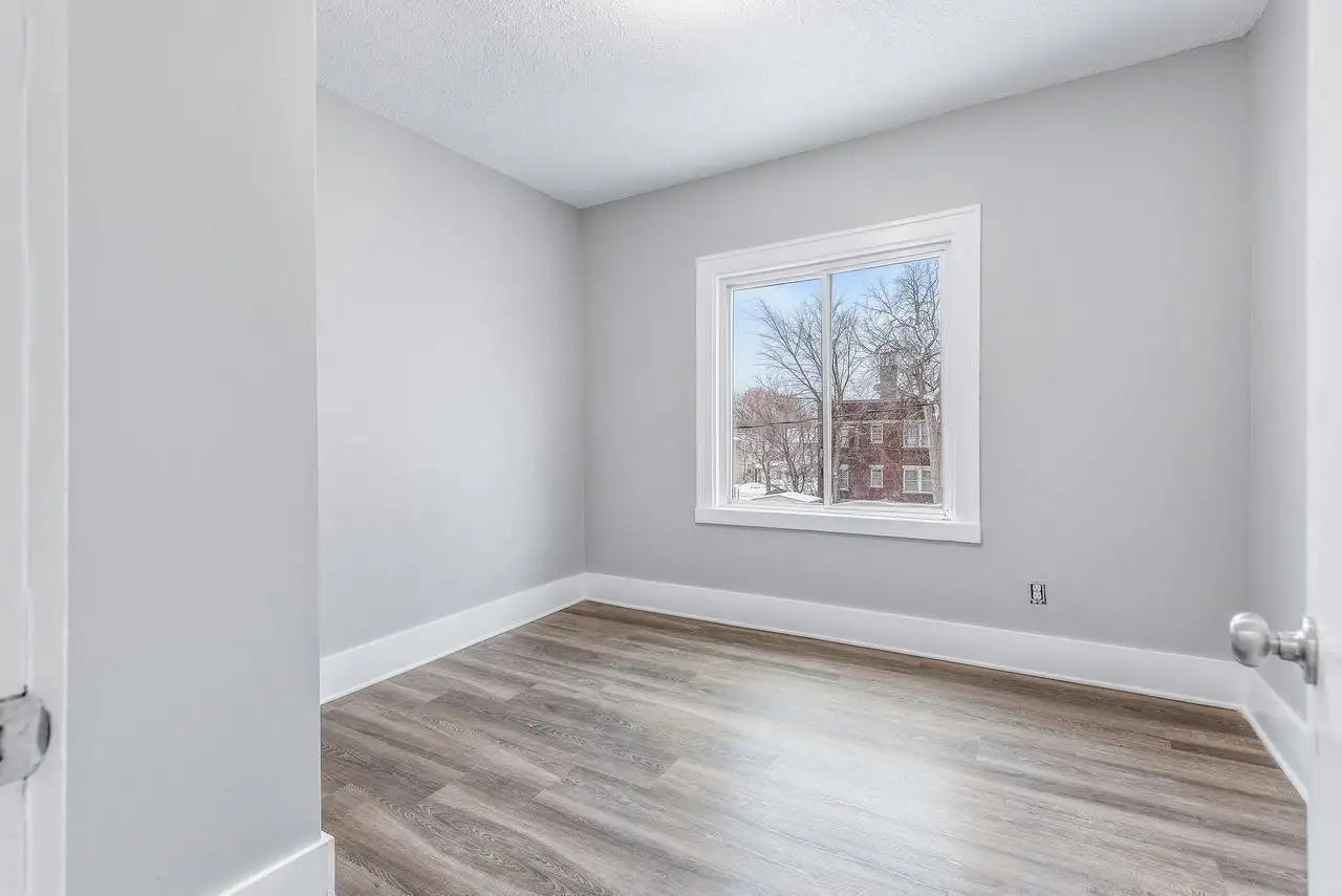 1016 Newton Avenue, Minneapolis, MN 55411