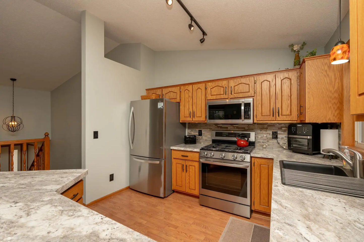 1326 Primrose Lane, Shakopee, MN 55379