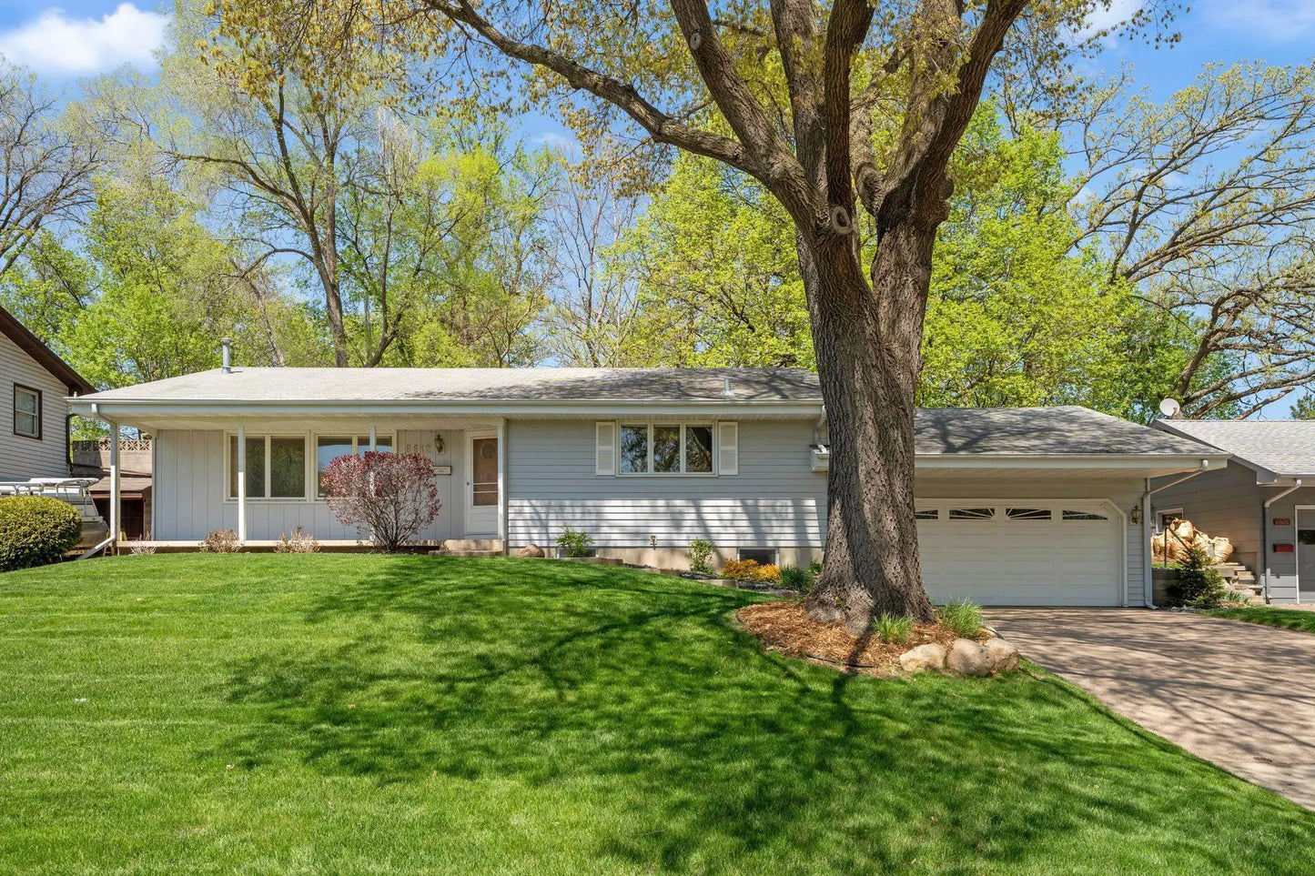 6612 41st Place, Crystal, MN 55427