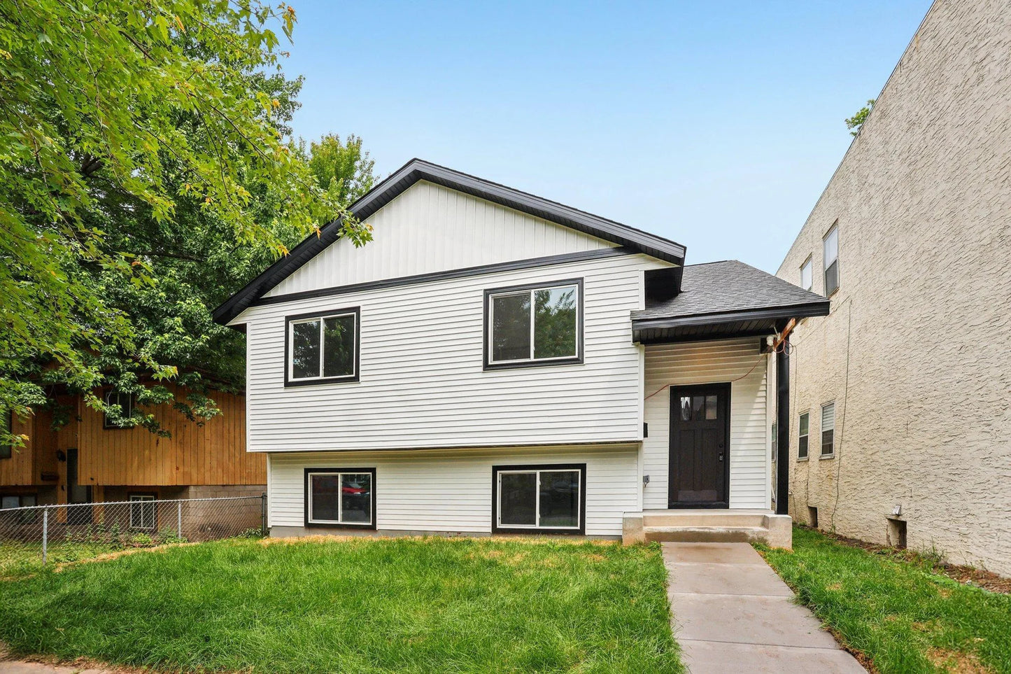 933 Beech Street, Saint Paul, MN 55106