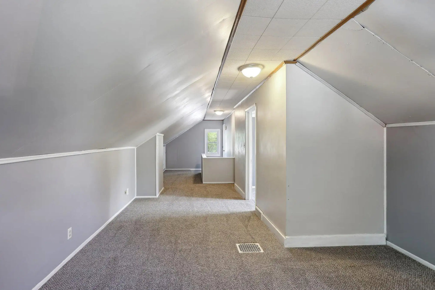 242 Curtice Street, West Saint Paul, MN 55118