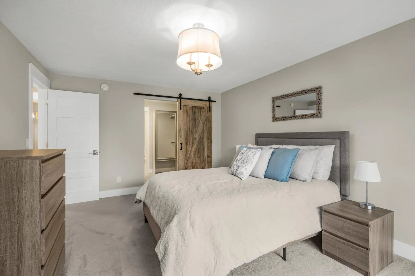 10401 Cedar Lake Road, Minnetonka, MN 55305