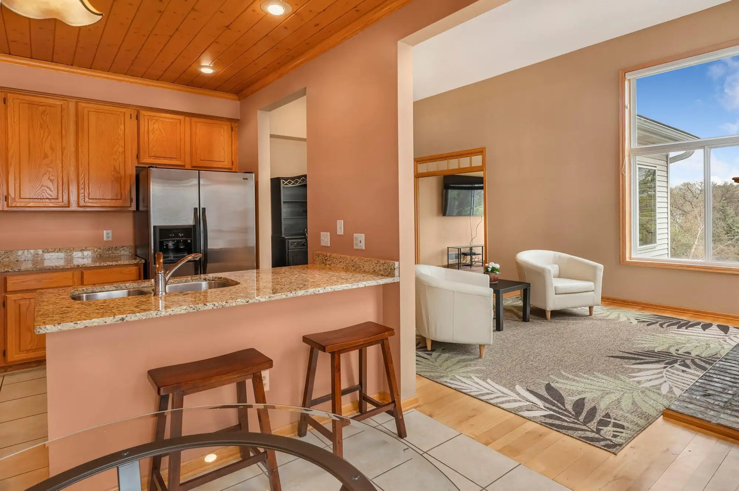 8664 Callahan Trail, Inver Grove Heights, MN 55076