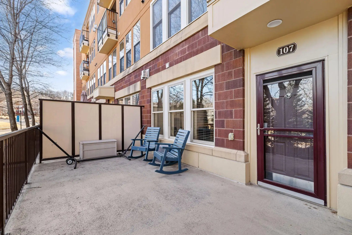 150 Burnsville Parkway, Burnsville, MN 55337