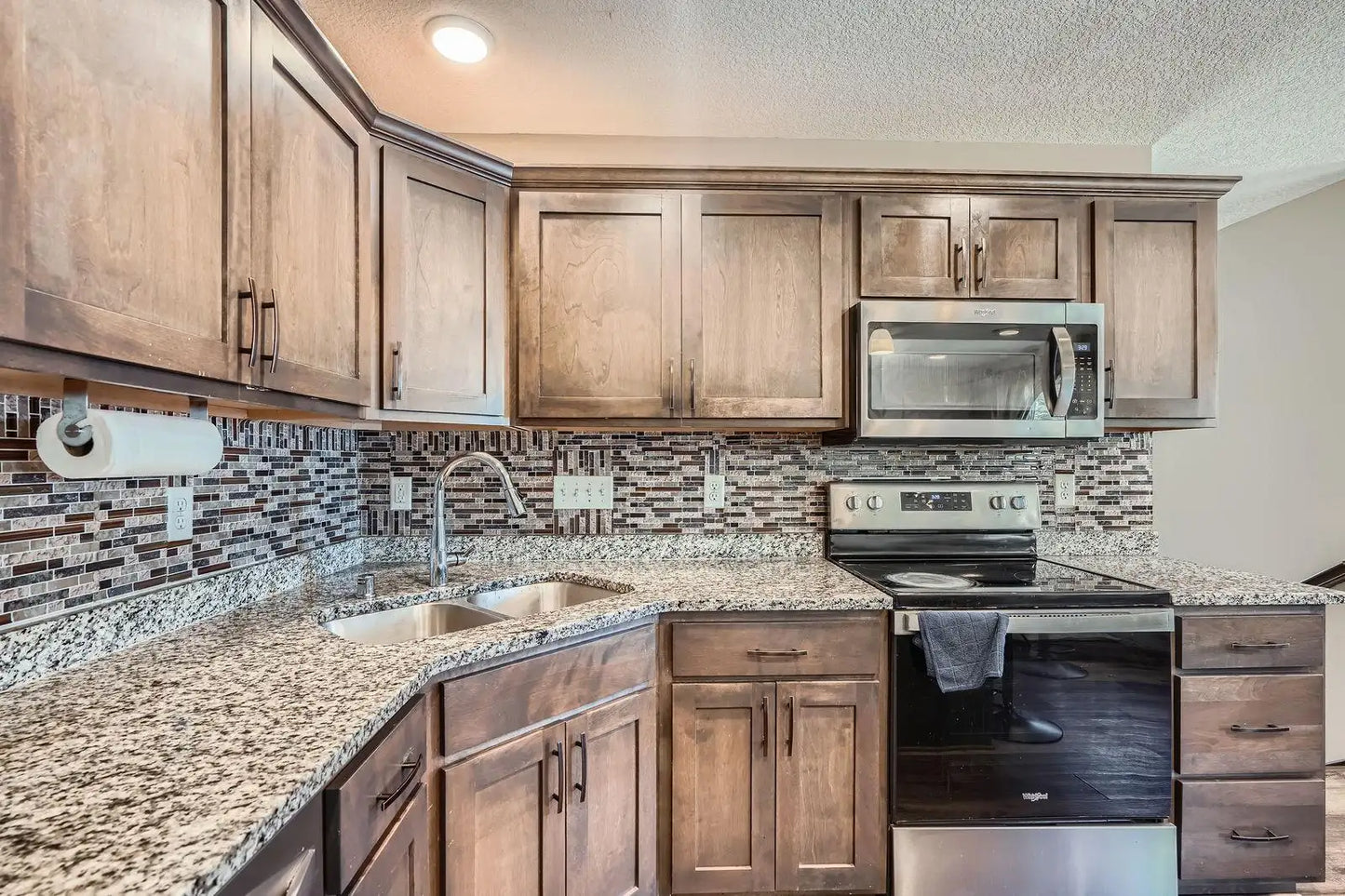 5009 Fairview Avenue, Crystal, MN 55429