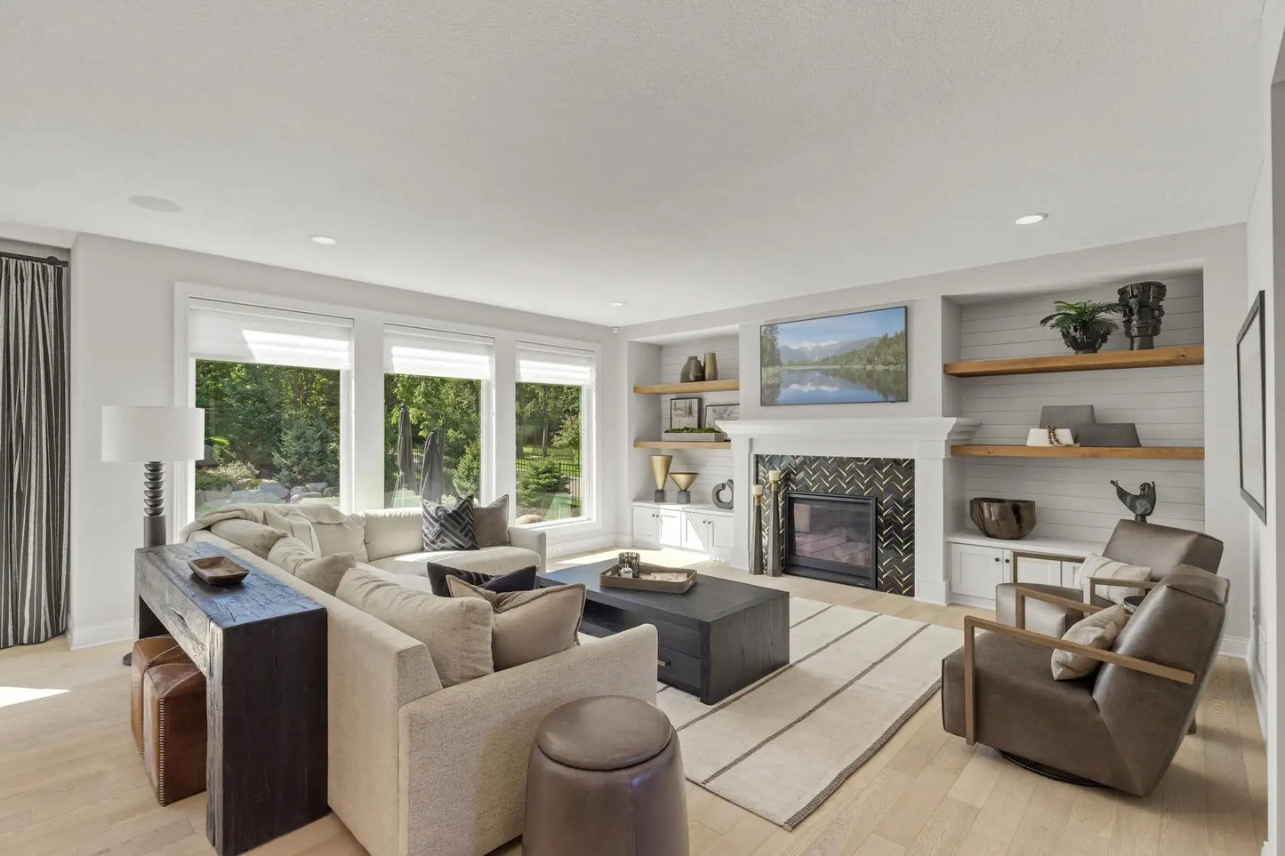 9195 Eagle Ridge Road, Chanhassen, MN 55317
