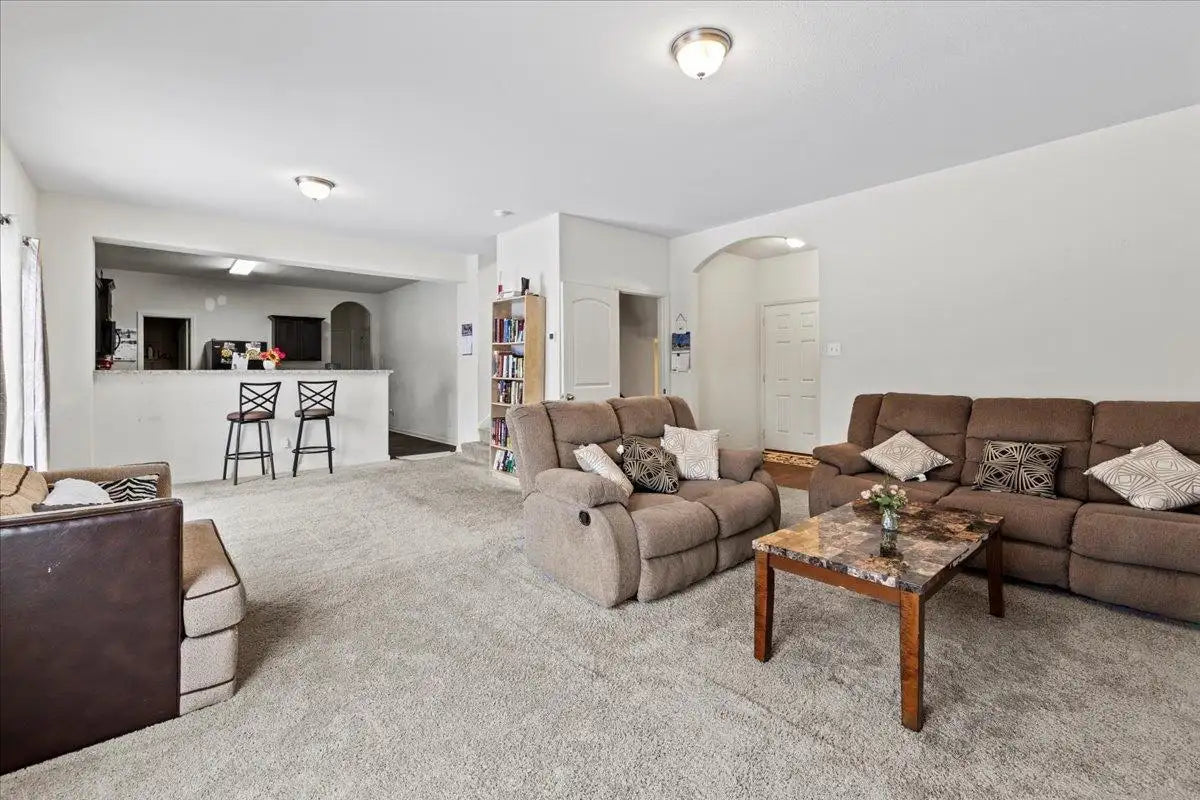 1114 Sunset Avenue, Montrose, MN 55363
