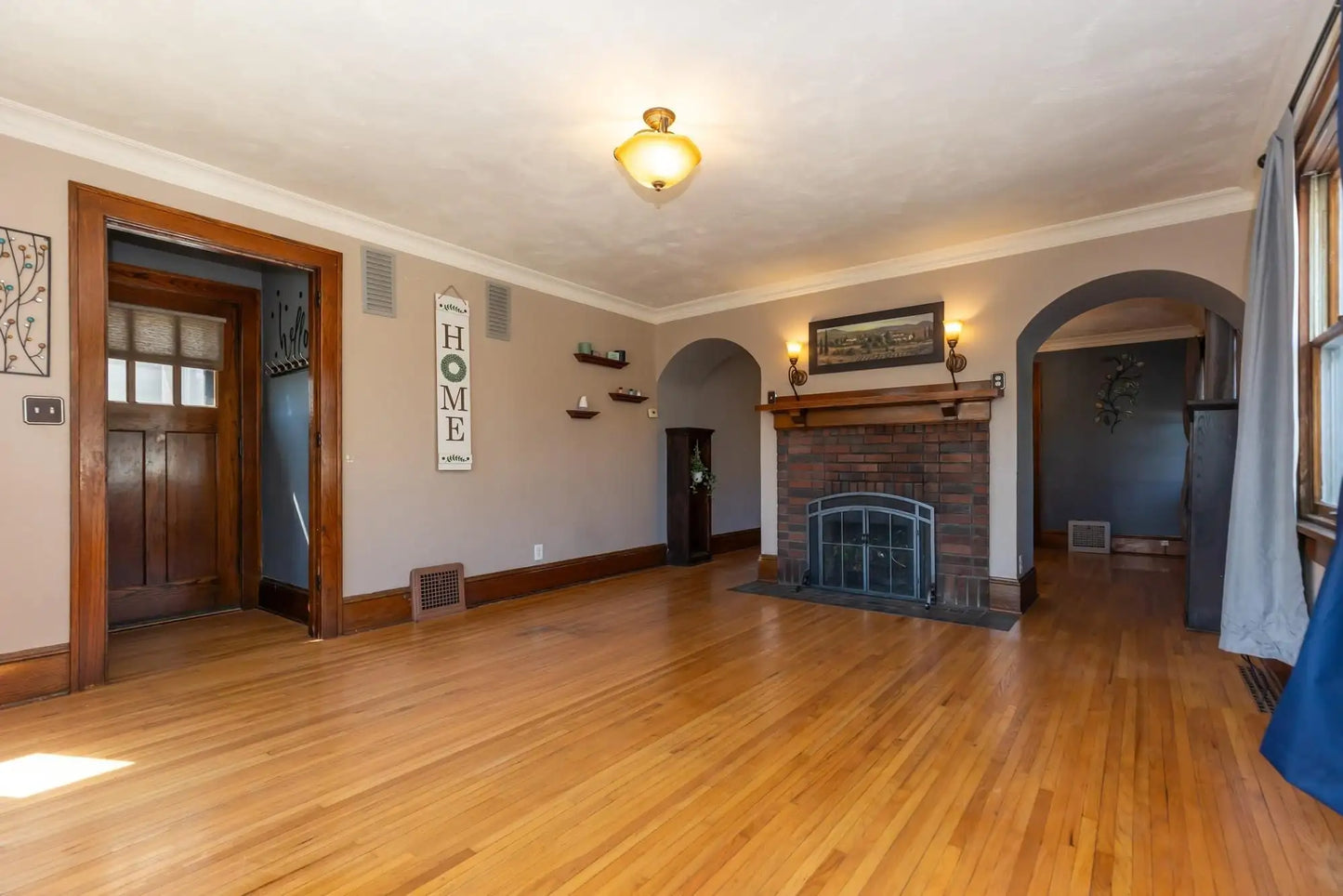 1821 Case Avenue, Saint Paul, MN 55119