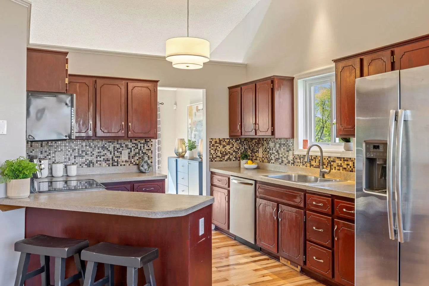 5715 Yucca Lane, Plymouth, MN 55446