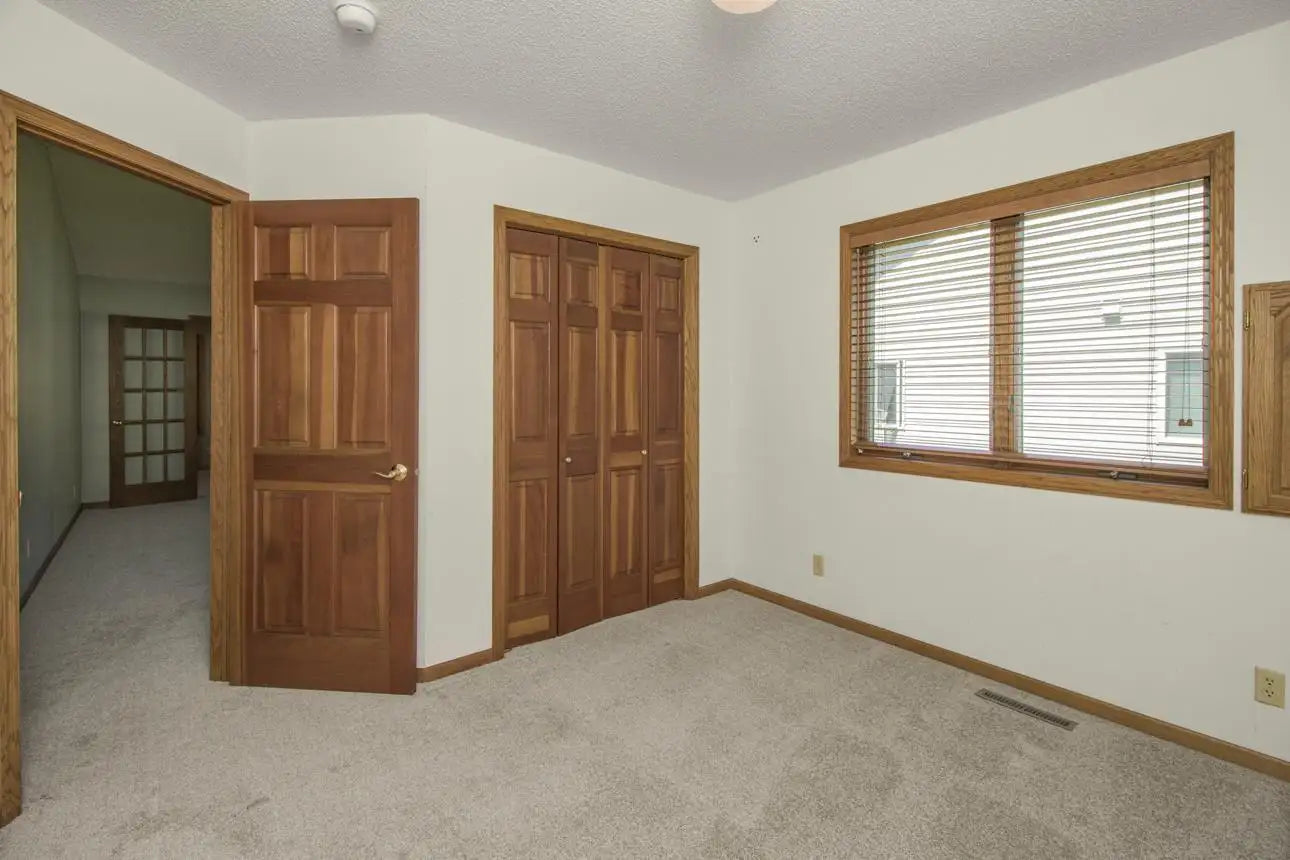 1922 Eastridge Court, Stillwater, MN 55082