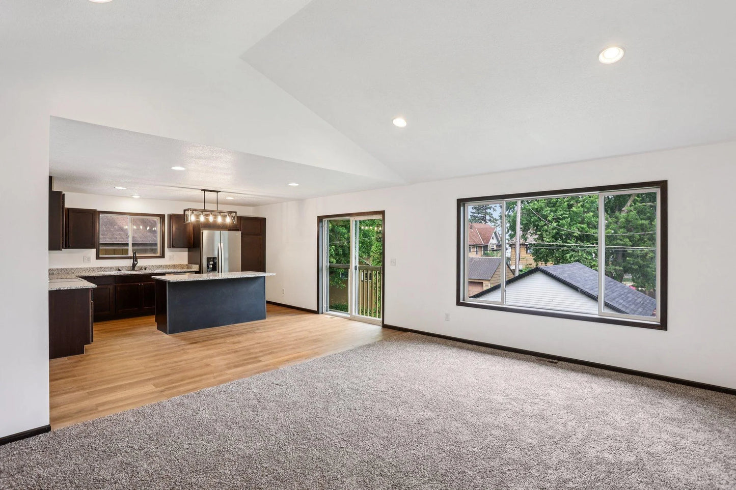 933 Beech Street, Saint Paul, MN 55106
