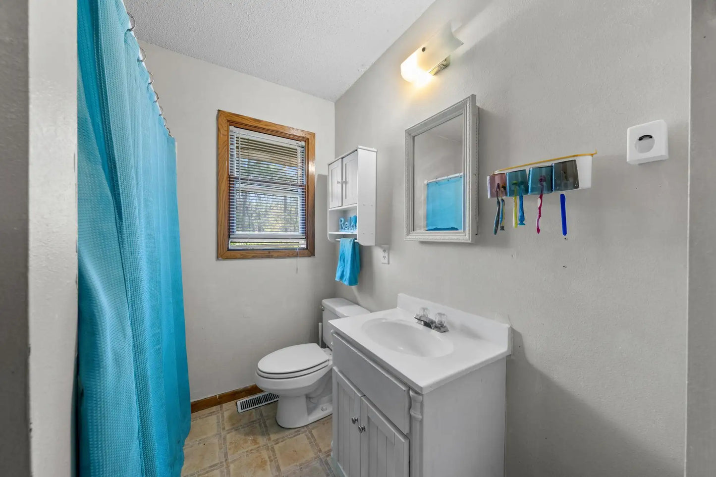 305 Dunn Avenue, Hinckley, MN 55037