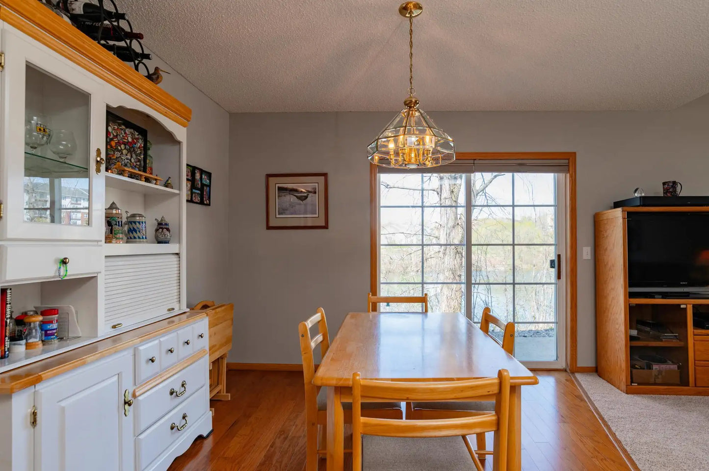 8690 Quarry Ridge Lane, Woodbury, MN 55125