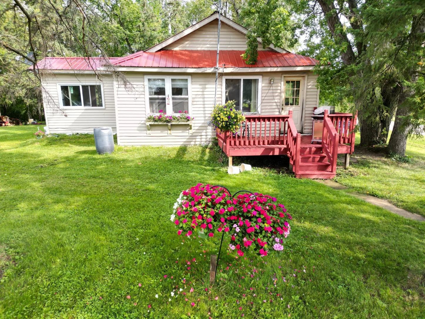 5279 State Highway 72 , Baudette, MN 56623