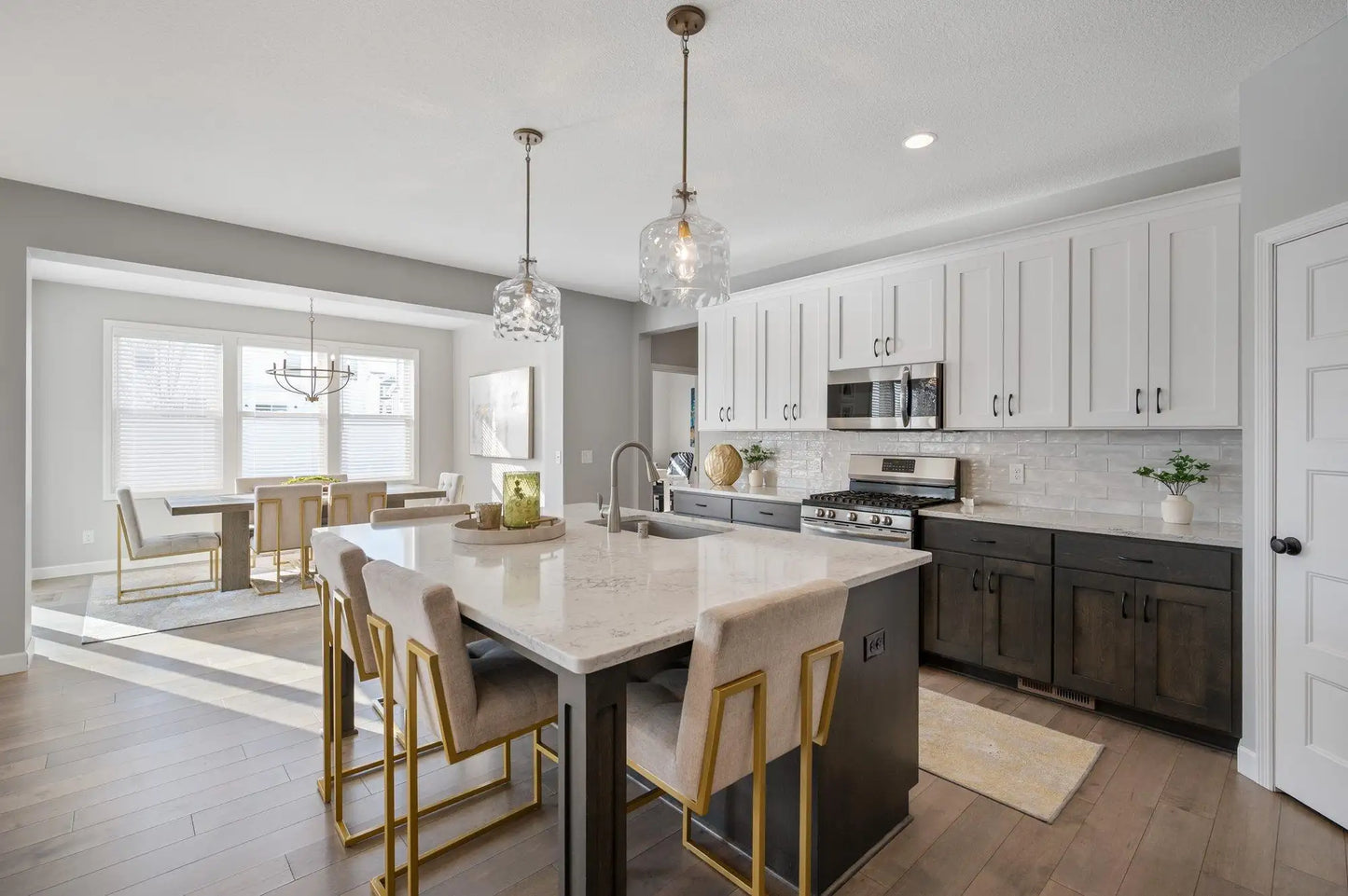 8040 180th Street, Lakeville, MN 55044