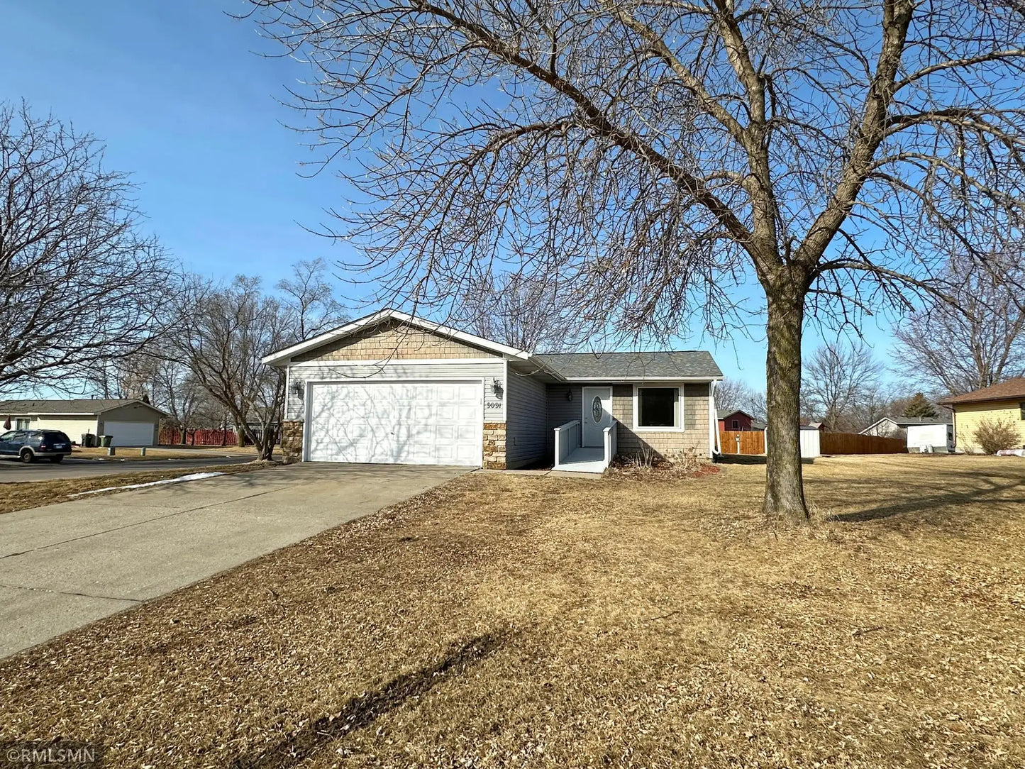 9091 Tanager Circle, Monticello, MN 55362