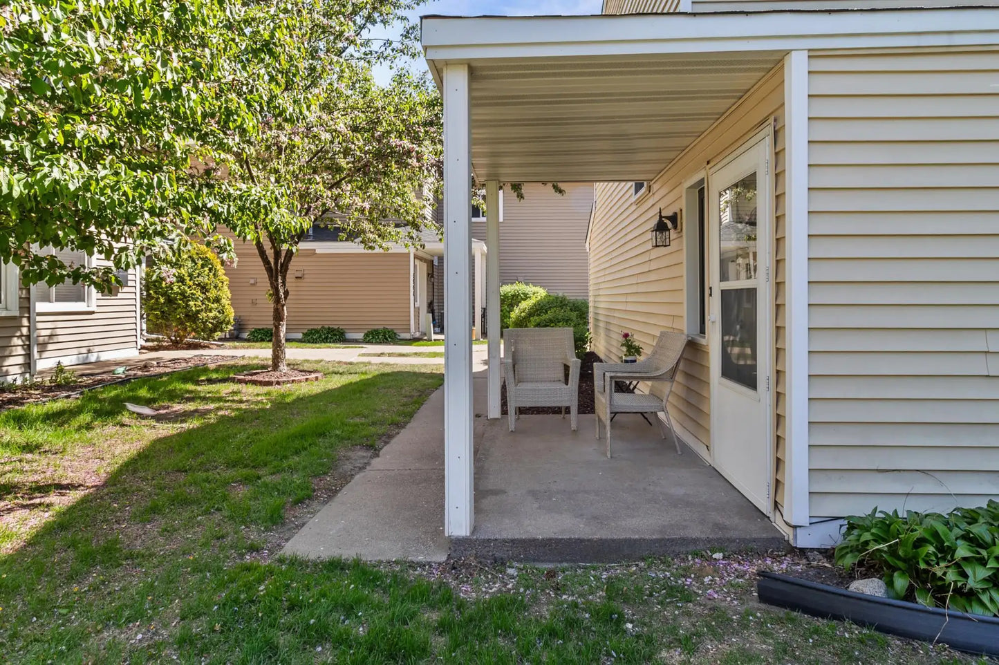 5898 Cahill Avenue, Inver Grove Heights, MN 55076