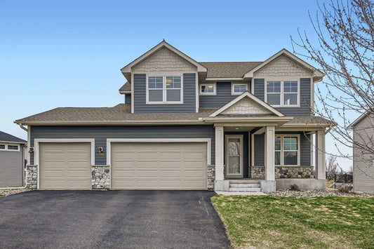 585 Jade Trail, Lake Elmo, MN 55042