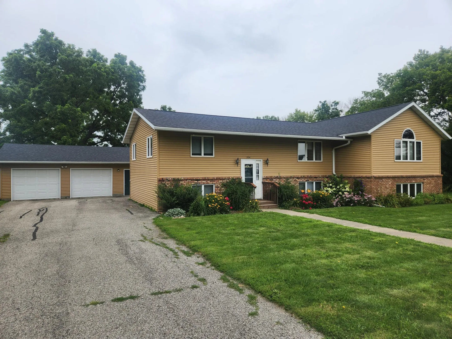 204 6th Street, Hayfield, MN 55940