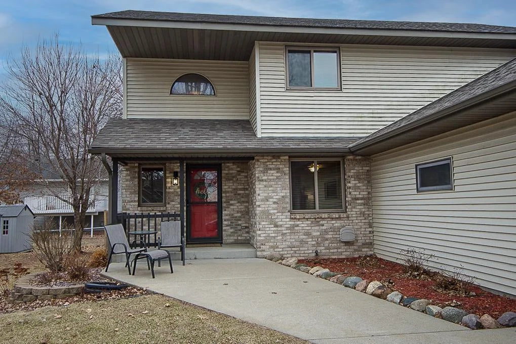 802 Sunwood Park Drive, Waite Park, MN 56387