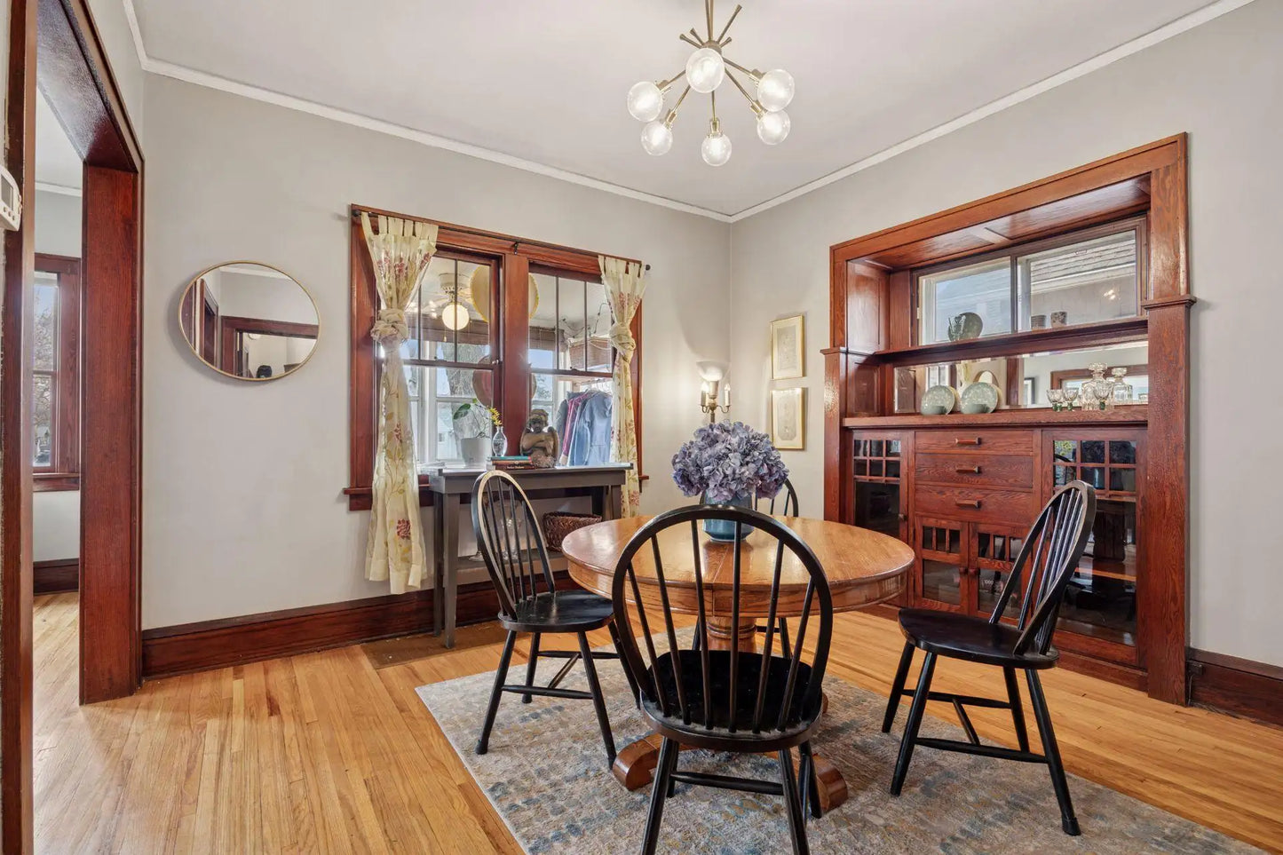 807 Hamline Avenue, Saint Paul, MN 55104