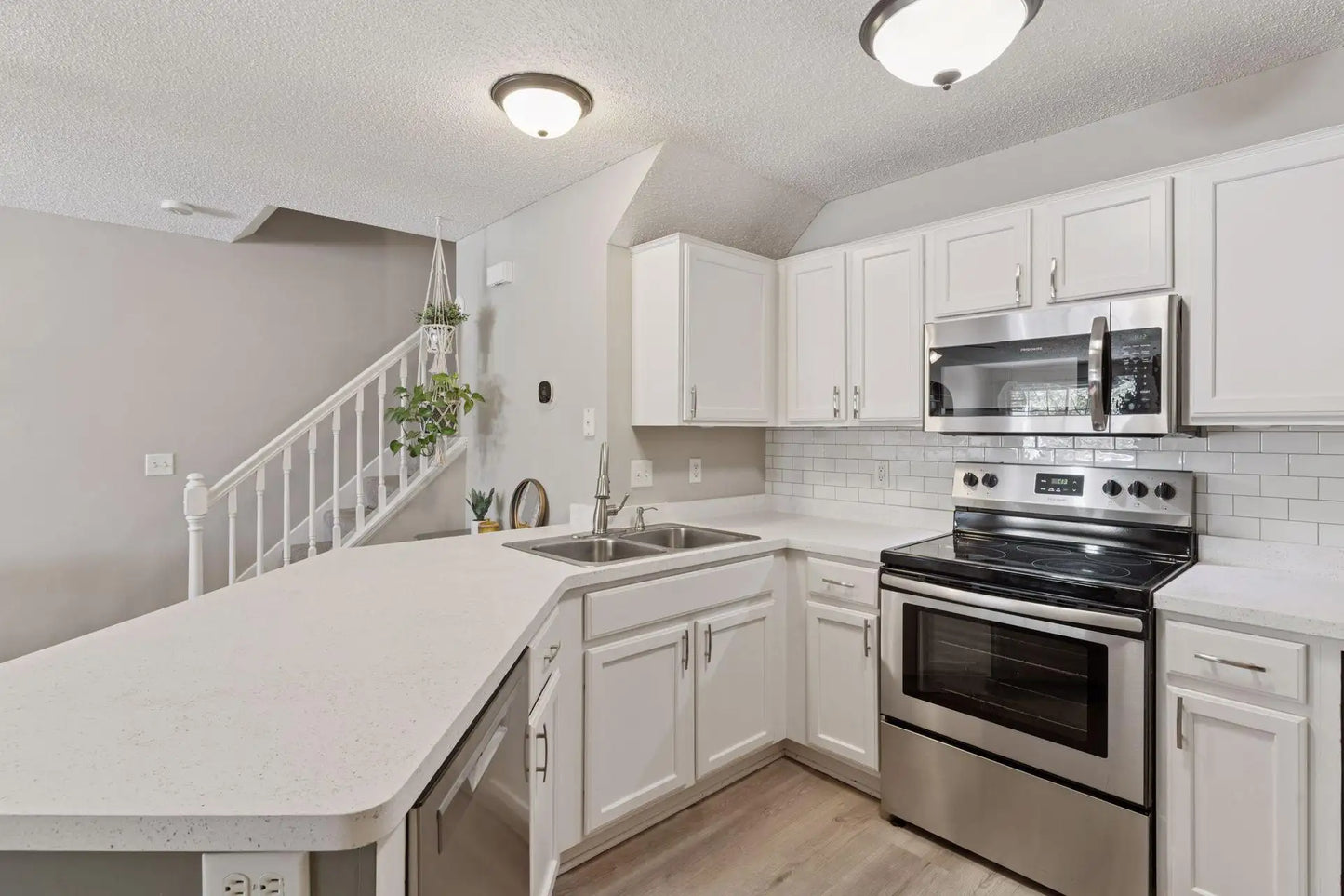 17516 Gillette Way, Lakeville, MN 55044