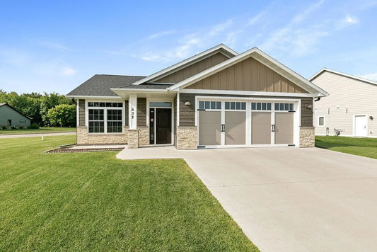 638 Pebble Creek Drive, Saint Cloud, MN 56303