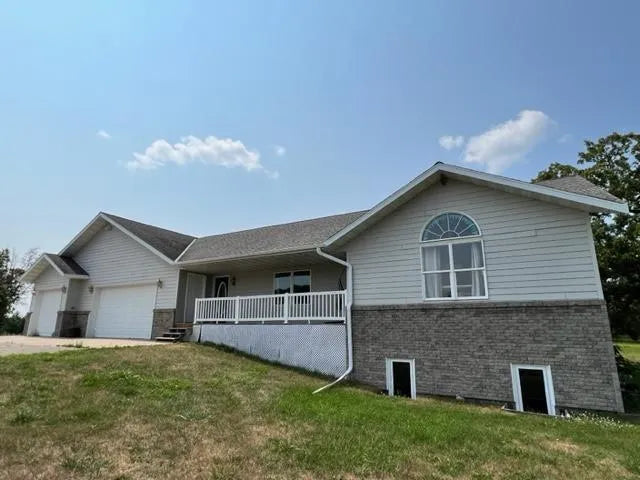 18851 121st Avenue, Leaf River Twp, MN 56482