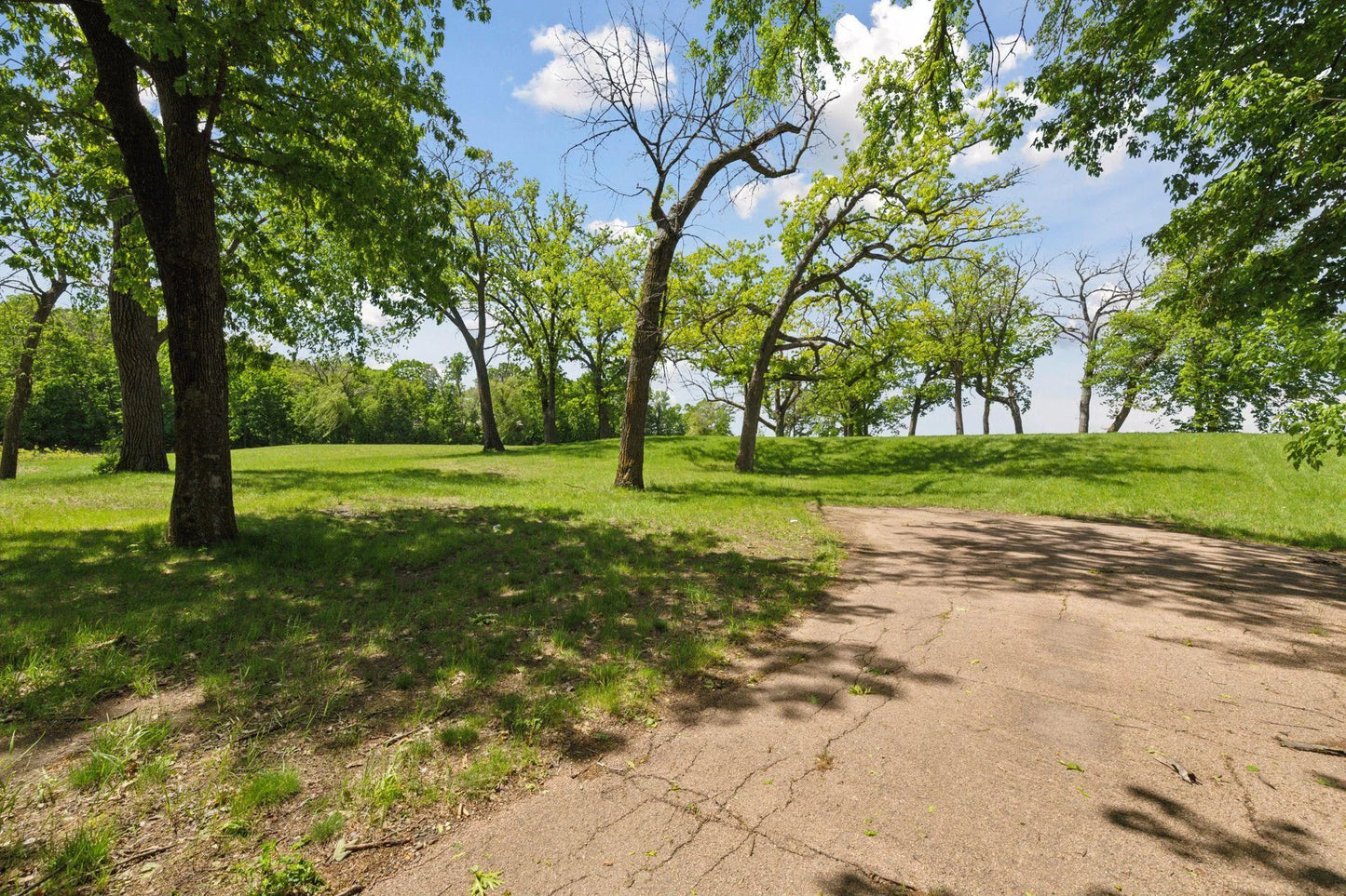 535 Bushaway Road, Wayzata, MN 55391