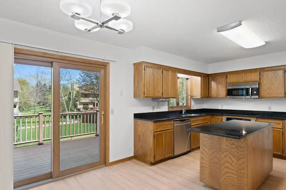 3662 Wescott Hills Drive, Eagan, MN 55123