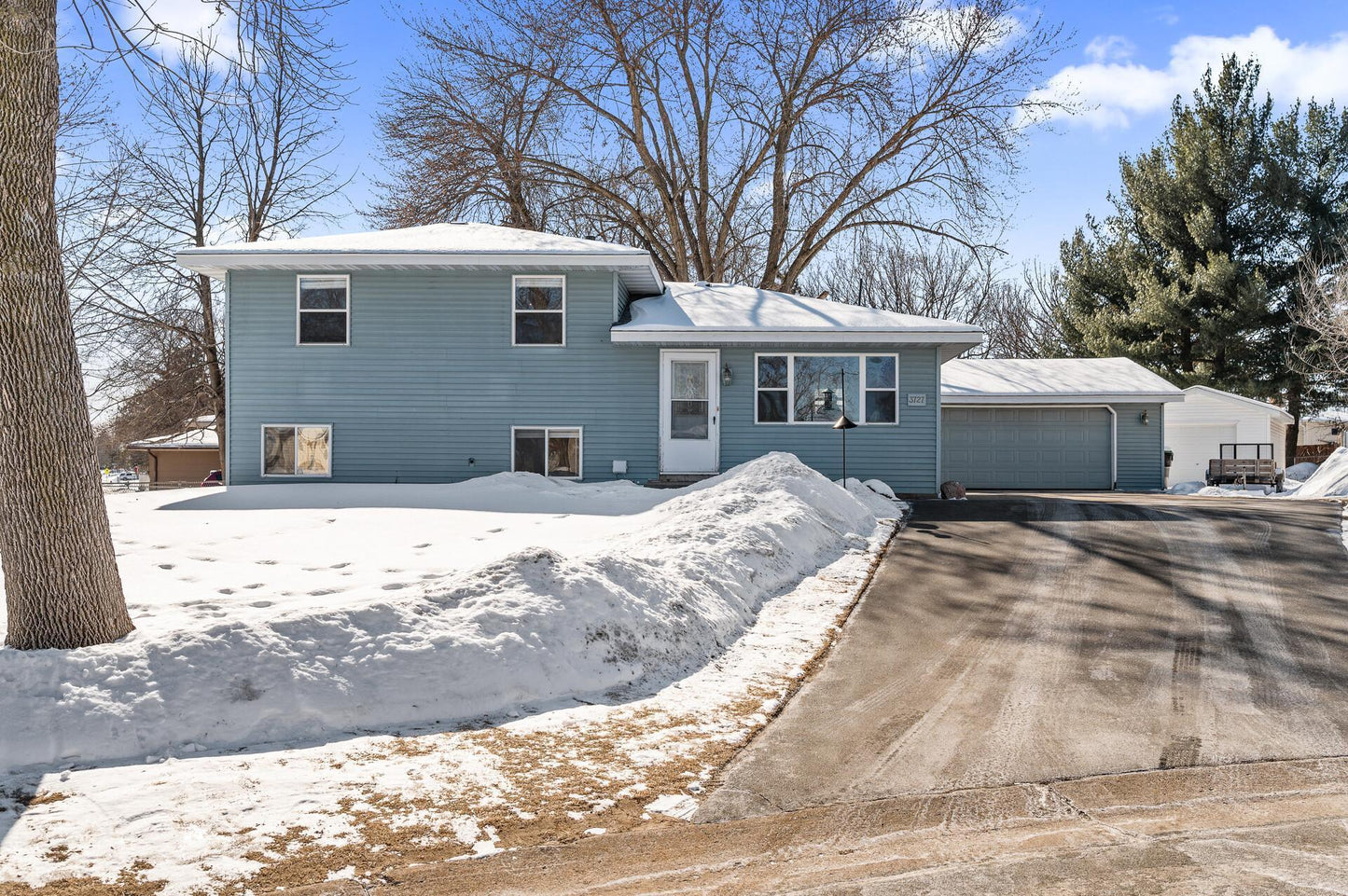 3727 Colfax Court, Anoka, MN 55303