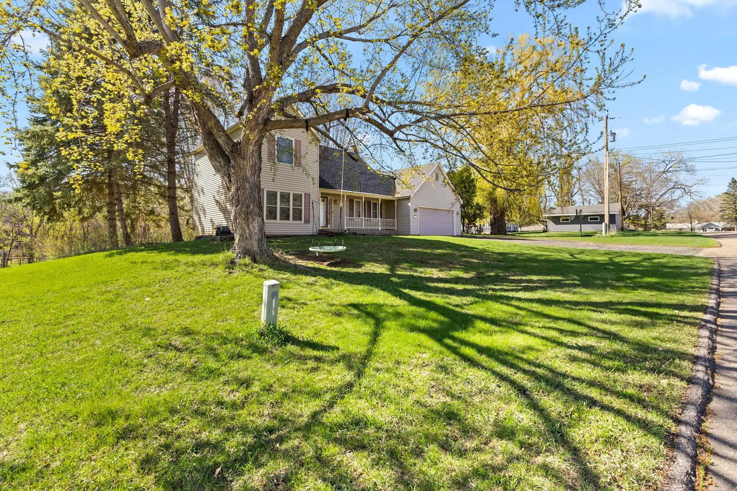 1900 Vernon Drive, Minnetonka, MN 55305
