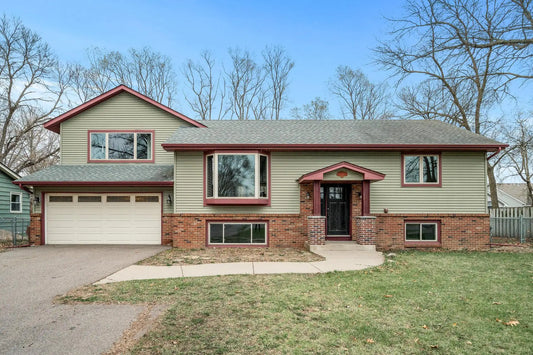 815 Ghostley Lane, Champlin, MN 55316