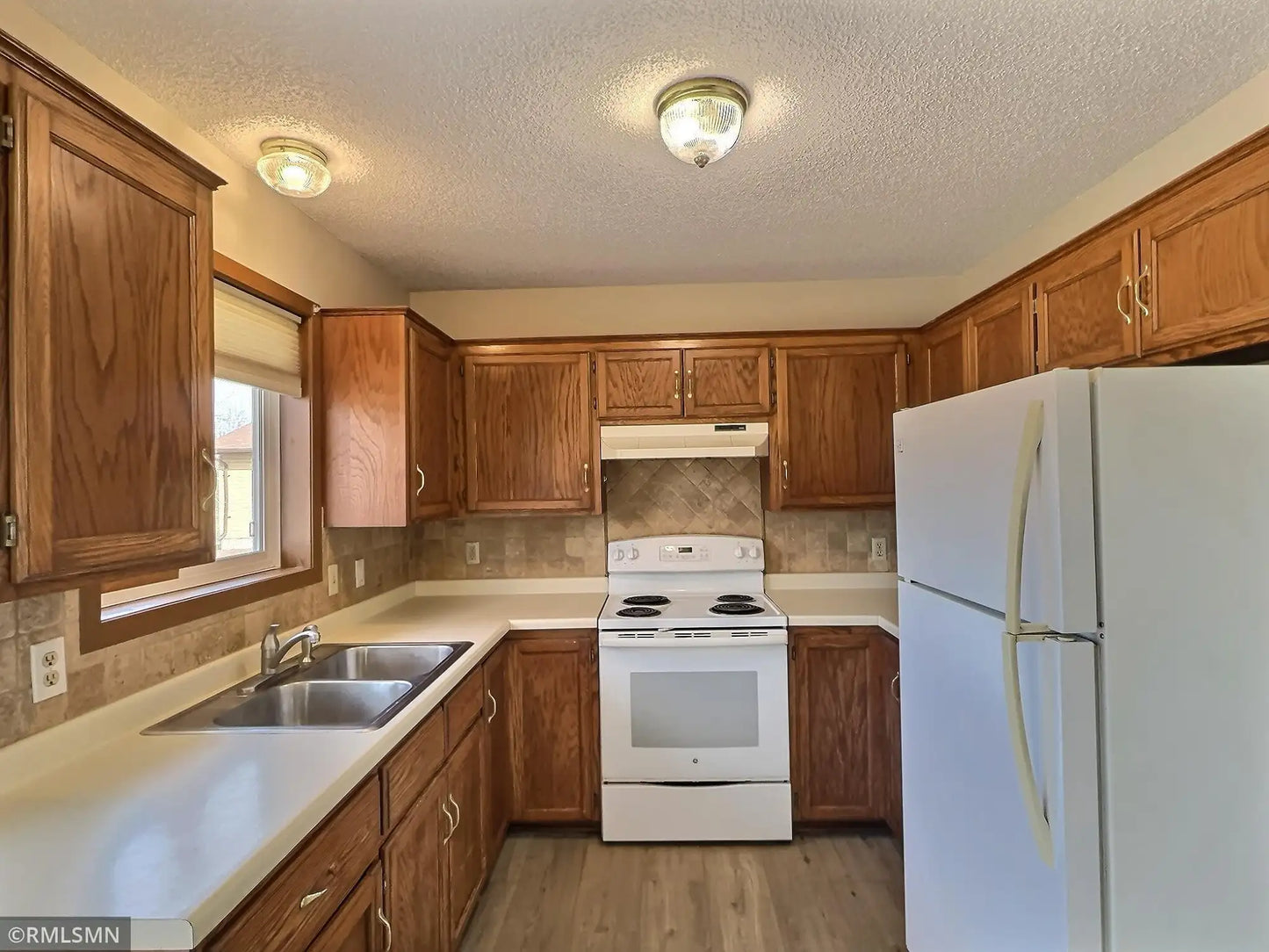 9091 Tanager Circle, Monticello, MN 55362