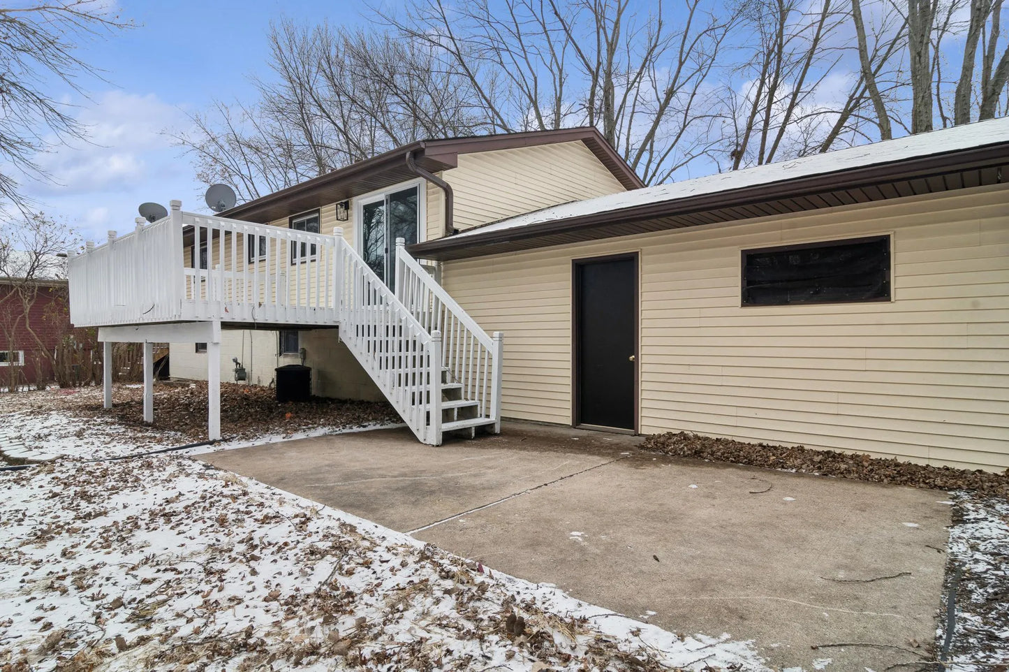 305 Oriole Avenue, Maple Lake, MN 55358